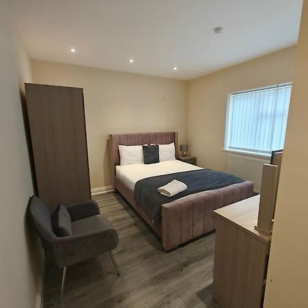 Luxury 5-Bed House Near Nec & Bhx Apartment Solihull Bagian luar foto